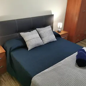 https://la-casa-azul-la-laguna-tenerife.adeje-hotels.com